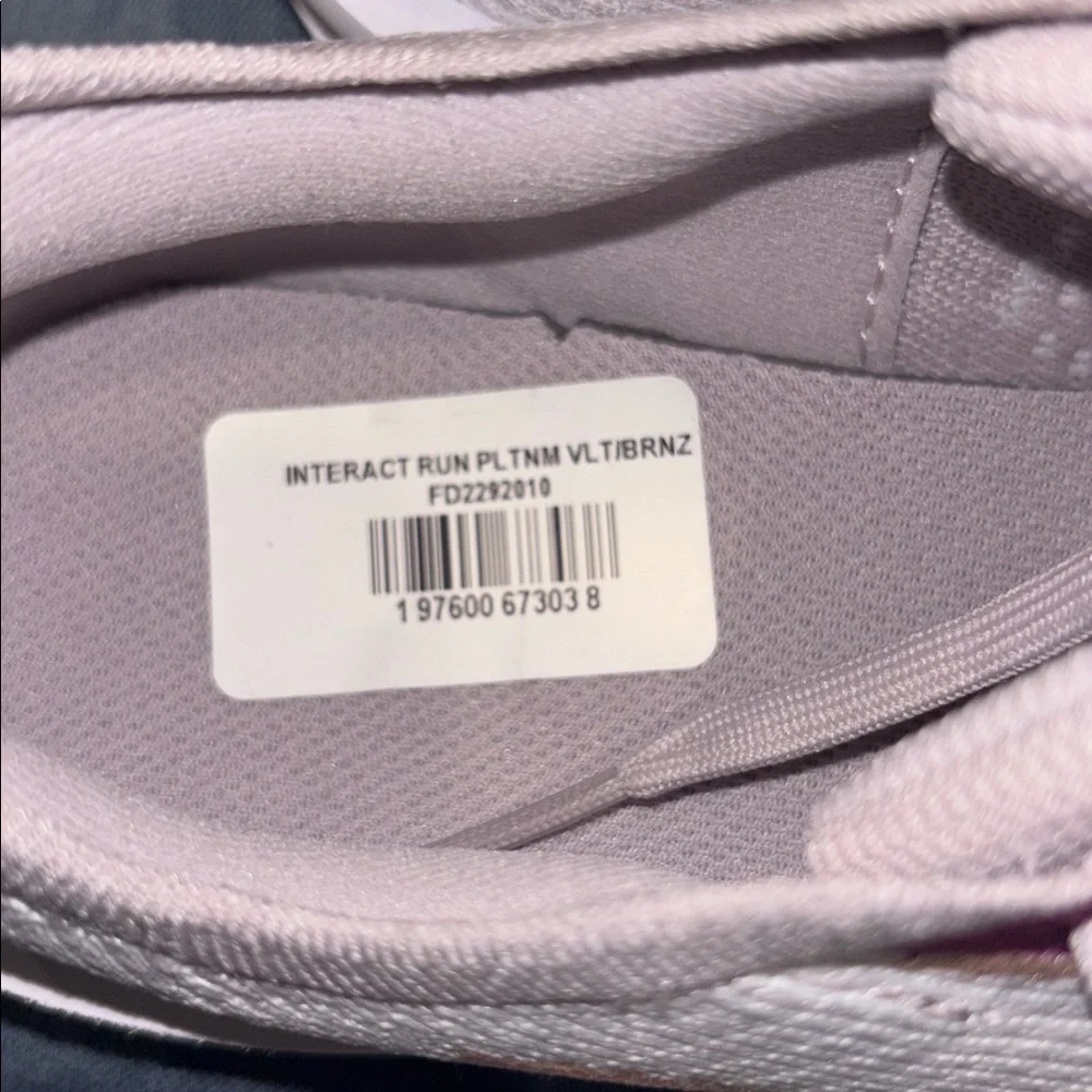 Nike Women’s Interact Run Running Shoes - Picture 16 of 16